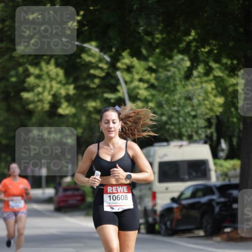 15.06.2025 - REWE Women's Run Jannik Wohlers http://msf.ph/oto/7939685 15.06.2025 08:44:55 Laufen 10608 meine-sportfotos.de