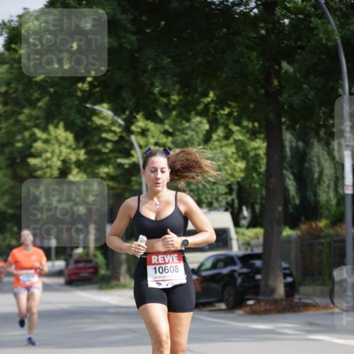 15.06.2025 - REWE Women's Run Jannik Wohlers http://msf.ph/oto/7939693 15.06.2025 08:44:56 Laufen 10608 meine-sportfotos.de