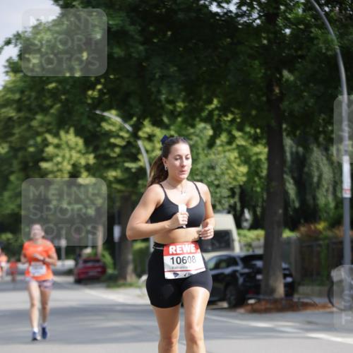 15.06.2025 - REWE Women's Run Jannik Wohlers http://msf.ph/oto/7939709 15.06.2025 08:44:56 Laufen 10608 meine-sportfotos.de