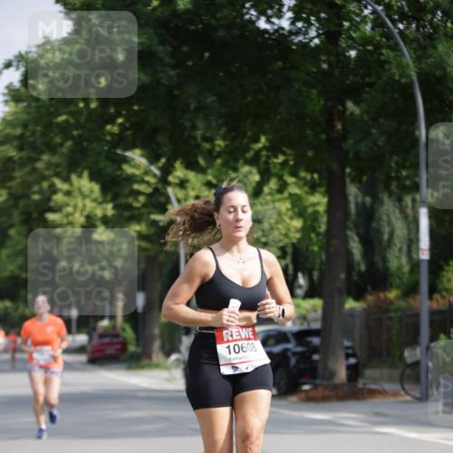 15.06.2025 - REWE Women's Run Jannik Wohlers http://msf.ph/oto/7939721 15.06.2025 08:44:56 Laufen 10608 meine-sportfotos.de