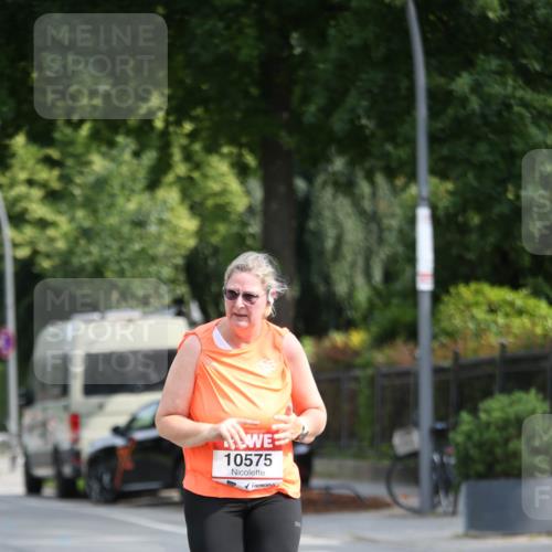15.06.2025 - REWE Women's Run Jannik Wohlers http://msf.ph/oto/7939725 15.06.2025 09:57:51 Laufen 10575 meine-sportfotos.de