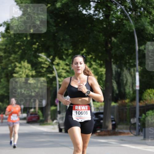 15.06.2025 - REWE Women's Run Jannik Wohlers http://msf.ph/oto/7939739 15.06.2025 08:44:57 Laufen 10608 meine-sportfotos.de