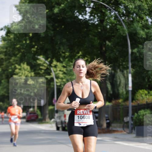 15.06.2025 - REWE Women's Run Jannik Wohlers http://msf.ph/oto/7939751 15.06.2025 08:44:57 Laufen 10608 meine-sportfotos.de