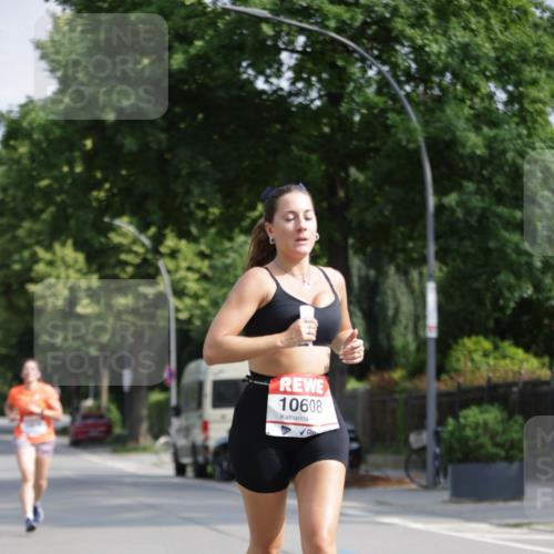 15.06.2025 - REWE Women's Run Jannik Wohlers http://msf.ph/oto/7939761 15.06.2025 08:44:57 Laufen 10608 meine-sportfotos.de