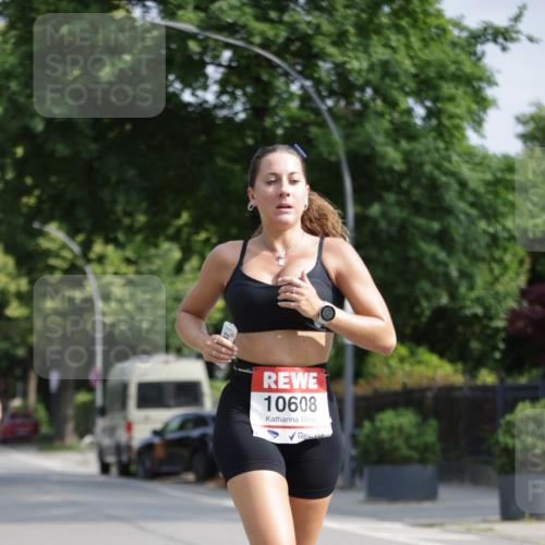 15.06.2025 - REWE Women's Run Jannik Wohlers http://msf.ph/oto/7939787 15.06.2025 08:44:57 Laufen 10608 meine-sportfotos.de