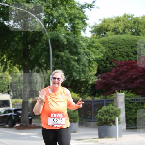 15.06.2025 - REWE Women's Run Jannik Wohlers http://msf.ph/oto/7939792 15.06.2025 09:57:52 Laufen 10575 meine-sportfotos.de