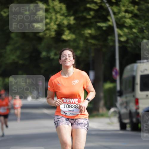15.06.2025 - REWE Women's Run Jannik Wohlers http://msf.ph/oto/7939794 15.06.2025 08:44:59 Laufen 10838 meine-sportfotos.de