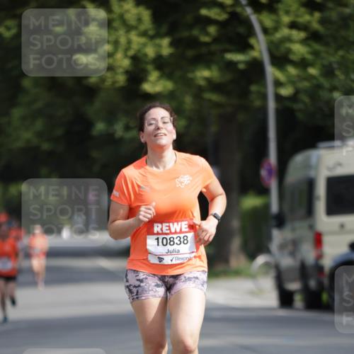 15.06.2025 - REWE Women's Run Jannik Wohlers http://msf.ph/oto/7939795 15.06.2025 08:44:59 Laufen 10838 meine-sportfotos.de