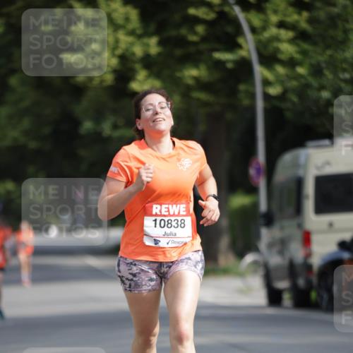 15.06.2025 - REWE Women's Run Jannik Wohlers http://msf.ph/oto/7939799 15.06.2025 08:44:59 Laufen 10838 meine-sportfotos.de