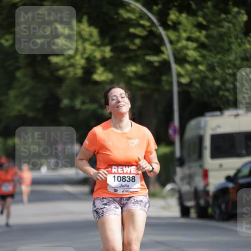 15.06.2025 - REWE Women's Run Jannik Wohlers http://msf.ph/oto/7939811 15.06.2025 08:45:00 Laufen 10838 meine-sportfotos.de