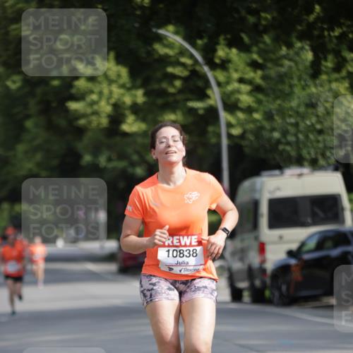 15.06.2025 - REWE Women's Run Jannik Wohlers http://msf.ph/oto/7939826 15.06.2025 08:45:00 Laufen 10838 meine-sportfotos.de