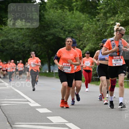 15.06.2025 - REWE Women's Run Dr. Thomas Lammeyer http://msf.ph/oto/7939830 15.06.2025 09:20:41 Laufen 10810, 0358 meine-sportfotos.de