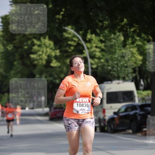 15.06.2025 - REWE Women's Run Jannik Wohlers http://msf.ph/oto/7939838 15.06.2025 08:45:00 Laufen 10838 meine-sportfotos.de