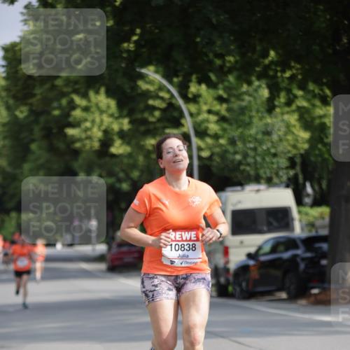 15.06.2025 - REWE Women's Run Jannik Wohlers http://msf.ph/oto/7939842 15.06.2025 08:45:00 Laufen 10838 meine-sportfotos.de