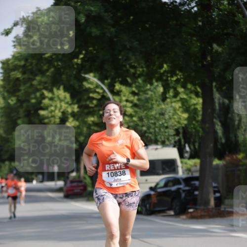 15.06.2025 - REWE Women's Run Jannik Wohlers http://msf.ph/oto/7939852 15.06.2025 08:45:00 Laufen 10838 meine-sportfotos.de