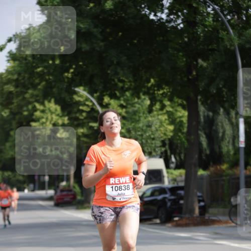 15.06.2025 - REWE Women's Run Jannik Wohlers http://msf.ph/oto/7939861 15.06.2025 08:45:01 Laufen 10838 meine-sportfotos.de