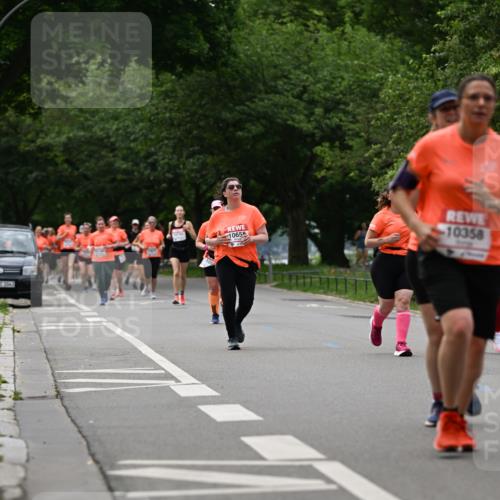 15.06.2025 - REWE Women's Run Dr. Thomas Lammeyer http://msf.ph/oto/7939872 15.06.2025 09:20:43 Laufen 10358 meine-sportfotos.de