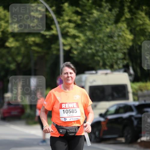 15.06.2025 - REWE Women's Run Jannik Wohlers http://msf.ph/oto/7939904 15.06.2025 09:57:55 Laufen 10585 meine-sportfotos.de