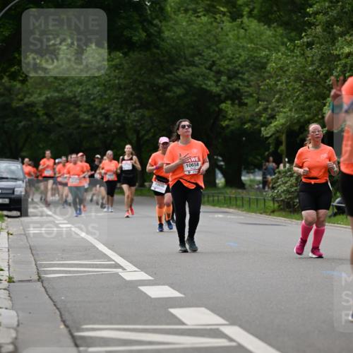 15.06.2025 - REWE Women's Run Dr. Thomas Lammeyer http://msf.ph/oto/7939913 15.06.2025 09:20:44 Laufen 10696, 10658 meine-sportfotos.de