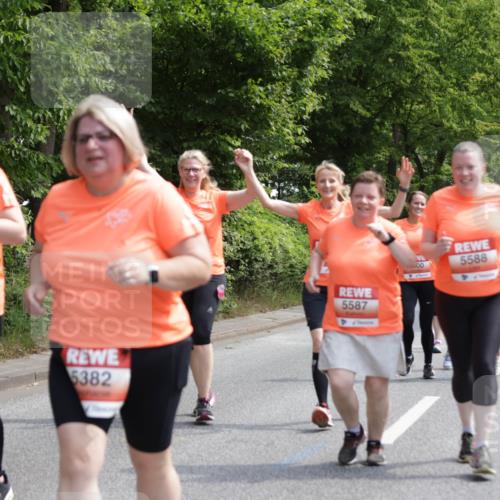 15.06.2025 - REWE Women's Run Jannik Wohlers http://msf.ph/oto/7939961 15.06.2025 10:14:56 Laufen 165, 5237, 6382, 5587, 00, 5588 meine-sportfotos.de