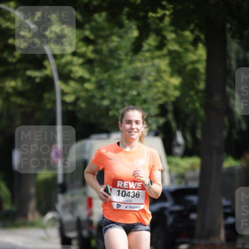 15.06.2025 - REWE Women's Run Jannik Wohlers http://msf.ph/oto/7940061 15.06.2025 08:45:17 Laufen 10436 meine-sportfotos.de