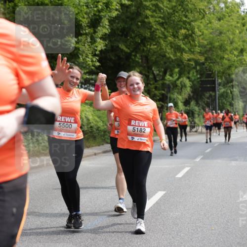 15.06.2025 - REWE Women's Run Jannik Wohlers http://msf.ph/oto/7940063 15.06.2025 10:14:58 Laufen 588, 5500, 5, 5182 meine-sportfotos.de