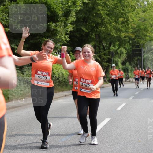 15.06.2025 - REWE Women's Run Jannik Wohlers http://msf.ph/oto/7940081 15.06.2025 10:14:58 Laufen 5500, 5, 5182 meine-sportfotos.de