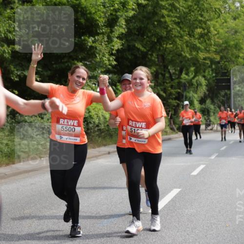 15.06.2025 - REWE Women's Run Jannik Wohlers http://msf.ph/oto/7940086 15.06.2025 10:14:58 Laufen 5500, 51 meine-sportfotos.de