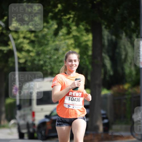 15.06.2025 - REWE Women's Run Jannik Wohlers http://msf.ph/oto/7940097 15.06.2025 08:45:18 Laufen 4, 10436 meine-sportfotos.de