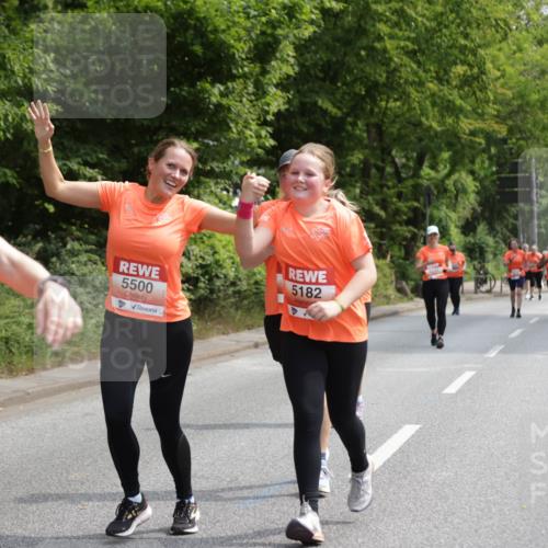 15.06.2025 - REWE Women's Run Jannik Wohlers http://msf.ph/oto/7940098 15.06.2025 10:14:59 Laufen 5500, 5182 meine-sportfotos.de
