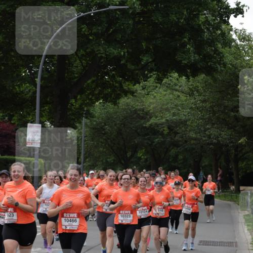 15.06.2025 - REWE Women's Run Jannik Wohlers http://msf.ph/oto/7940163 15.06.2025 08:27:48 Laufen 623, 0685, 15, 2025, 102, 10466, 0871, 10, 10498, 10124, 610, 10323 meine-sportfotos.de