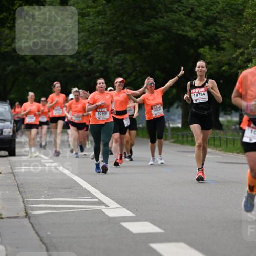 15.06.2025 - REWE Women's Run Dr. Thomas Lammeyer http://msf.ph/oto/7940168 15.06.2025 09:20:50 Laufen 10100, 10632, 10784, 10 meine-sportfotos.de