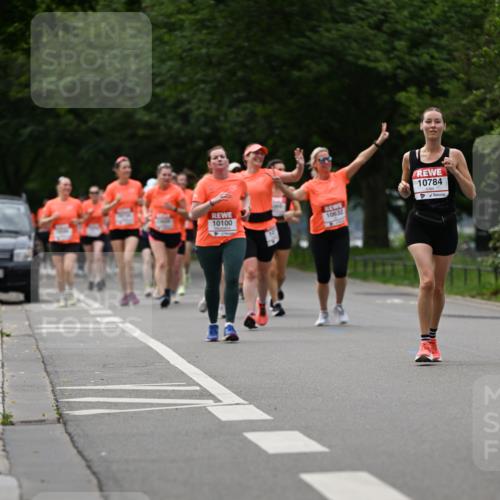 15.06.2025 - REWE Women's Run Dr. Thomas Lammeyer http://msf.ph/oto/7940195 15.06.2025 09:20:50 Laufen 10100, 10784 meine-sportfotos.de