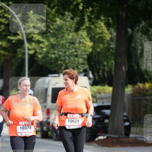 15.06.2025 - REWE Women's Run Jannik Wohlers http://msf.ph/oto/7940239 15.06.2025 09:58:11 Laufen 10378, 10625 meine-sportfotos.de