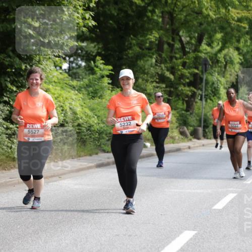 15.06.2025 - REWE Women's Run Jannik Wohlers http://msf.ph/oto/7940250 15.06.2025 10:15:03 Laufen 5527, 5232, 923, 5584, 5033 meine-sportfotos.de