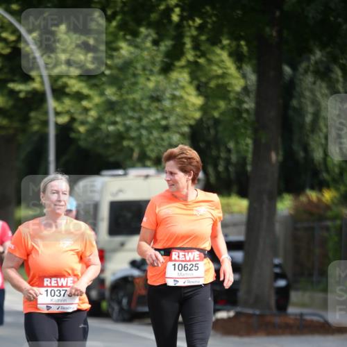 15.06.2025 - REWE Women's Run Jannik Wohlers http://msf.ph/oto/7940261 15.06.2025 09:58:12 Laufen 1037, 10625 meine-sportfotos.de