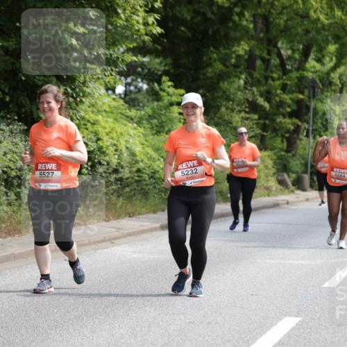 15.06.2025 - REWE Women's Run Jannik Wohlers http://msf.ph/oto/7940276 15.06.2025 10:15:03 Laufen 5527, 5232, 5584, 5033 meine-sportfotos.de
