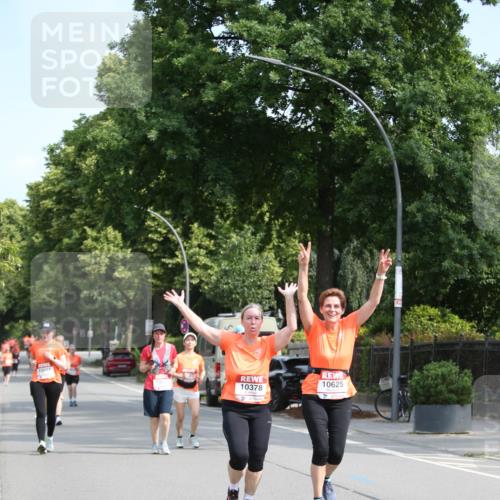 15.06.2025 - REWE Women's Run Jannik Wohlers http://msf.ph/oto/7940299 15.06.2025 09:58:13 Laufen 10014, 10625, 10378 meine-sportfotos.de
