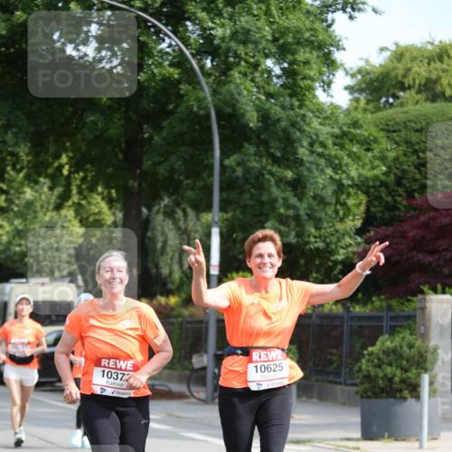 15.06.2025 - REWE Women's Run Jannik Wohlers http://msf.ph/oto/7940336 15.06.2025 09:58:14 Laufen 10372, 10625 meine-sportfotos.de