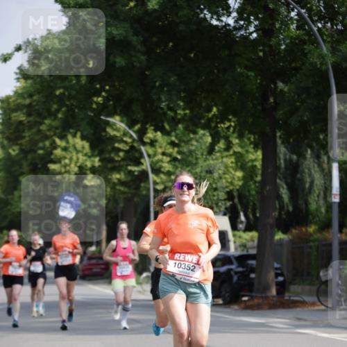15.06.2025 - REWE Women's Run Jannik Wohlers http://msf.ph/oto/7940358 15.06.2025 08:45:25 Laufen 10352 meine-sportfotos.de