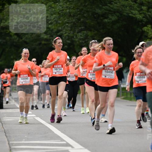 15.06.2025 - REWE Women's Run Dr. Thomas Lammeyer http://msf.ph/oto/7940422 15.06.2025 09:20:55 Laufen 10590, 1579, 10734, 0460, 1060, 10492, 10555 meine-sportfotos.de