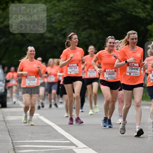 15.06.2025 - REWE Women's Run Dr. Thomas Lammeyer http://msf.ph/oto/7940448 15.06.2025 09:20:56 Laufen 10734, 10600, 10590, 10492, 1 meine-sportfotos.de