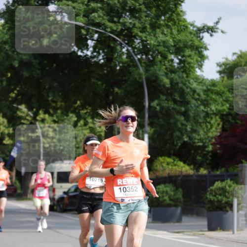 15.06.2025 - REWE Women's Run Jannik Wohlers http://msf.ph/oto/7940456 15.06.2025 08:45:26 Laufen 10719, 10352 meine-sportfotos.de