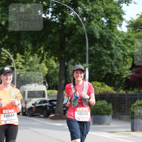 15.06.2025 - REWE Women's Run Jannik Wohlers http://msf.ph/oto/7940461 15.06.2025 09:58:19 Laufen 10044, 10533 meine-sportfotos.de
