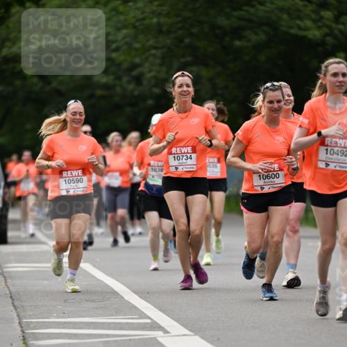 15.06.2025 - REWE Women's Run Dr. Thomas Lammeyer http://msf.ph/oto/7940488 15.06.2025 09:20:56 Laufen 10590, 10734, 15, 315, 10600, 10492 meine-sportfotos.de