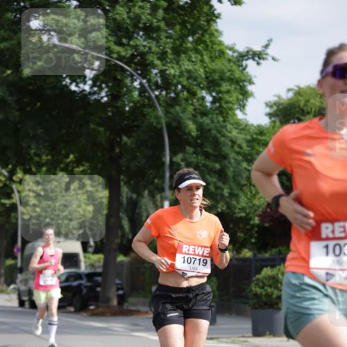 15.06.2025 - REWE Women's Run Jannik Wohlers http://msf.ph/oto/7940500 15.06.2025 08:45:27 Laufen 10719 meine-sportfotos.de