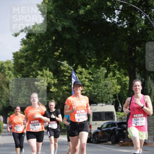 15.06.2025 - REWE Women's Run Jannik Wohlers http://msf.ph/oto/7940526 15.06.2025 08:45:28 Laufen 10162, 10644, 10476, 10344, 10839 meine-sportfotos.de