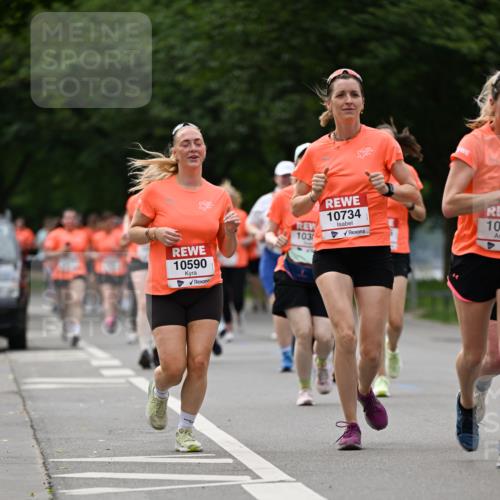 15.06.2025 - REWE Women's Run Dr. Thomas Lammeyer http://msf.ph/oto/7940560 15.06.2025 09:20:58 Laufen 10590, 103, 10734 meine-sportfotos.de