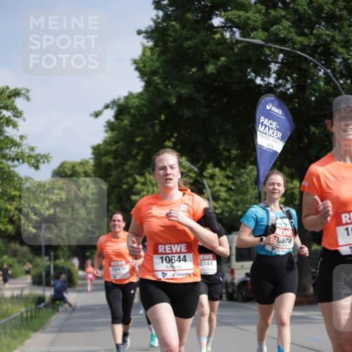 15.06.2025 - REWE Women's Run Jannik Wohlers http://msf.ph/oto/7940587 15.06.2025 08:45:30 Laufen 10476, 10644, 0344, 05, 00, 0874, 10 meine-sportfotos.de