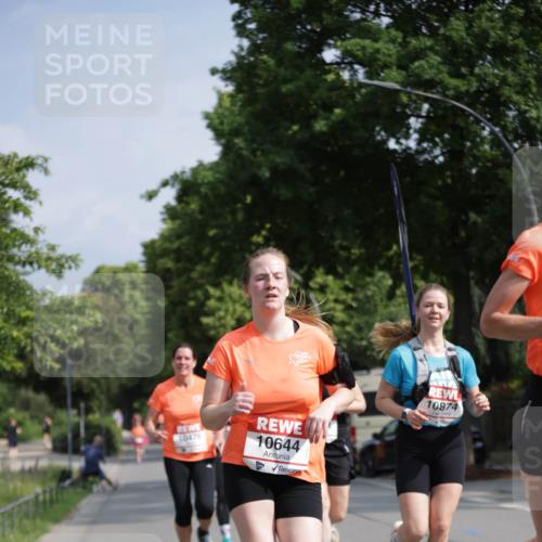 15.06.2025 - REWE Women's Run Jannik Wohlers http://msf.ph/oto/7940603 15.06.2025 08:45:31 Laufen 10644, 10874 meine-sportfotos.de